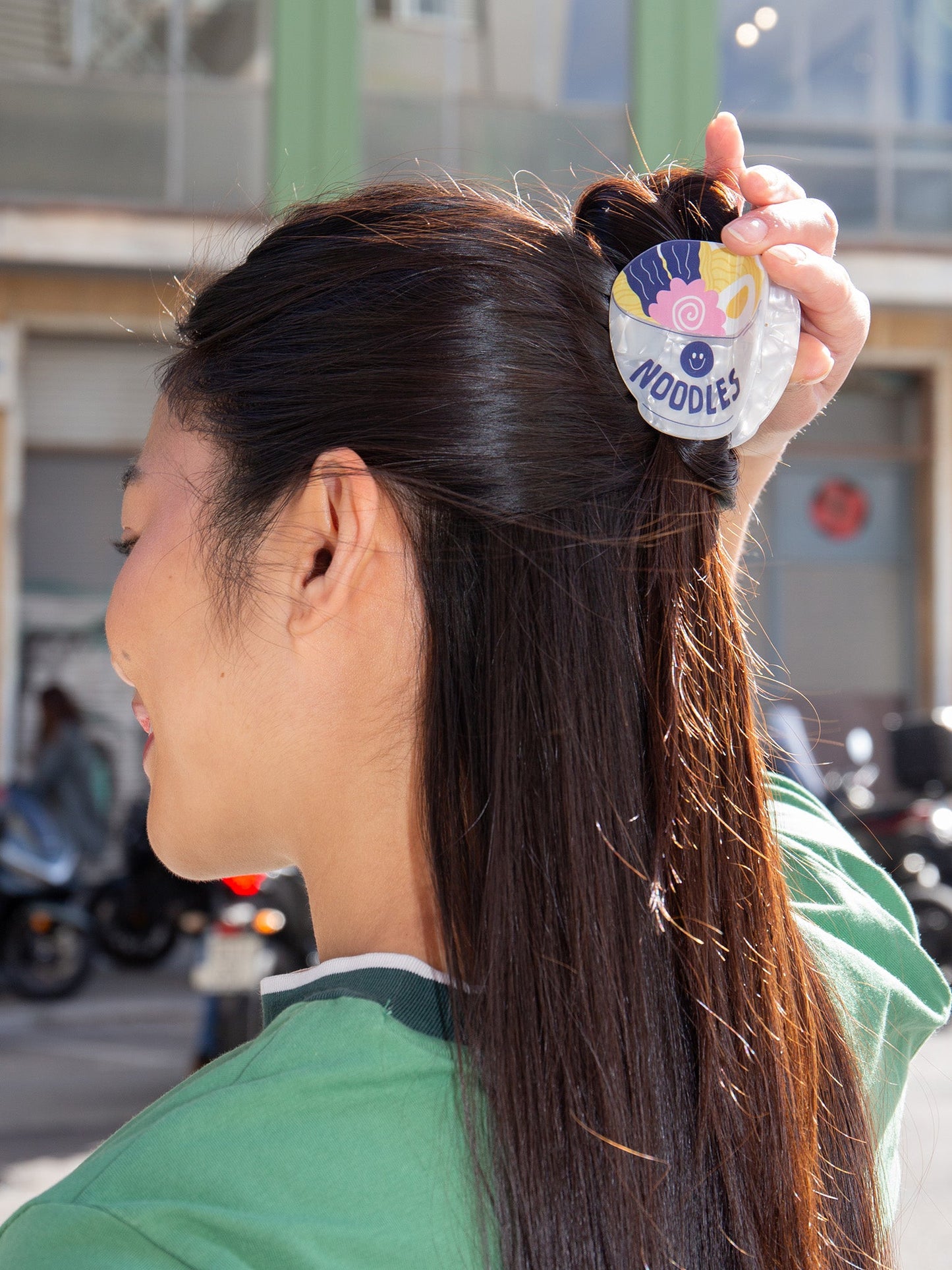 Noodles Hair Claw